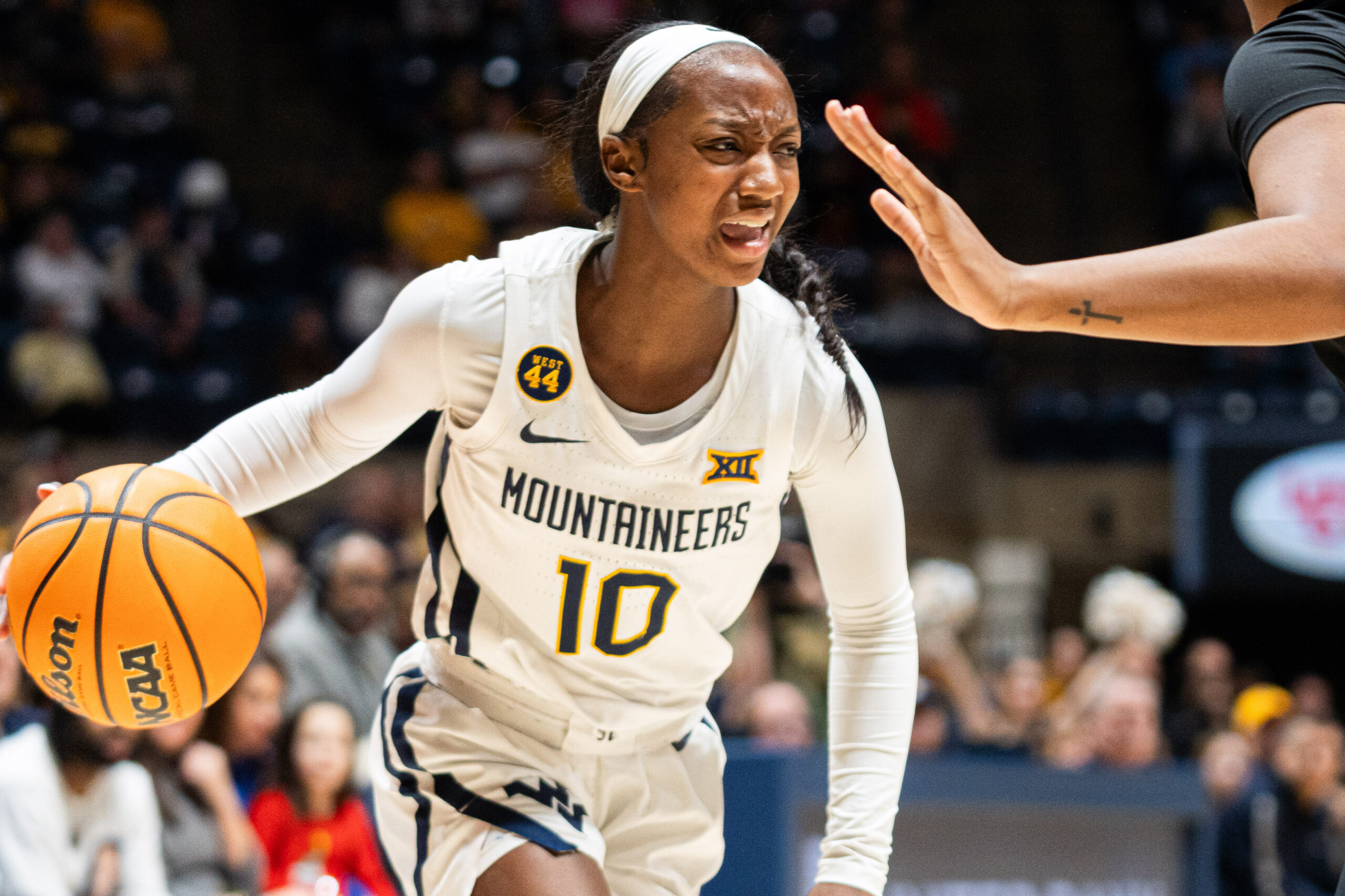 J.J. and Jordan: How two small guards made a big impact in women's basketball